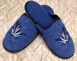 Aroma Felt Slippers Size 6-9 Blue Aroma Felt Slippers Size 6-9 Blue